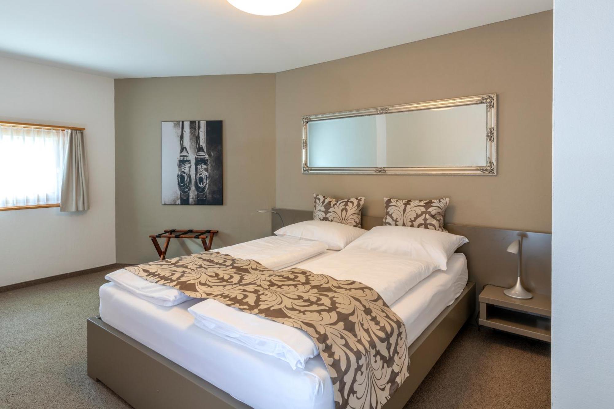 Ferienwohnungen Hotel Allegra ツオウ エクステリア 写真