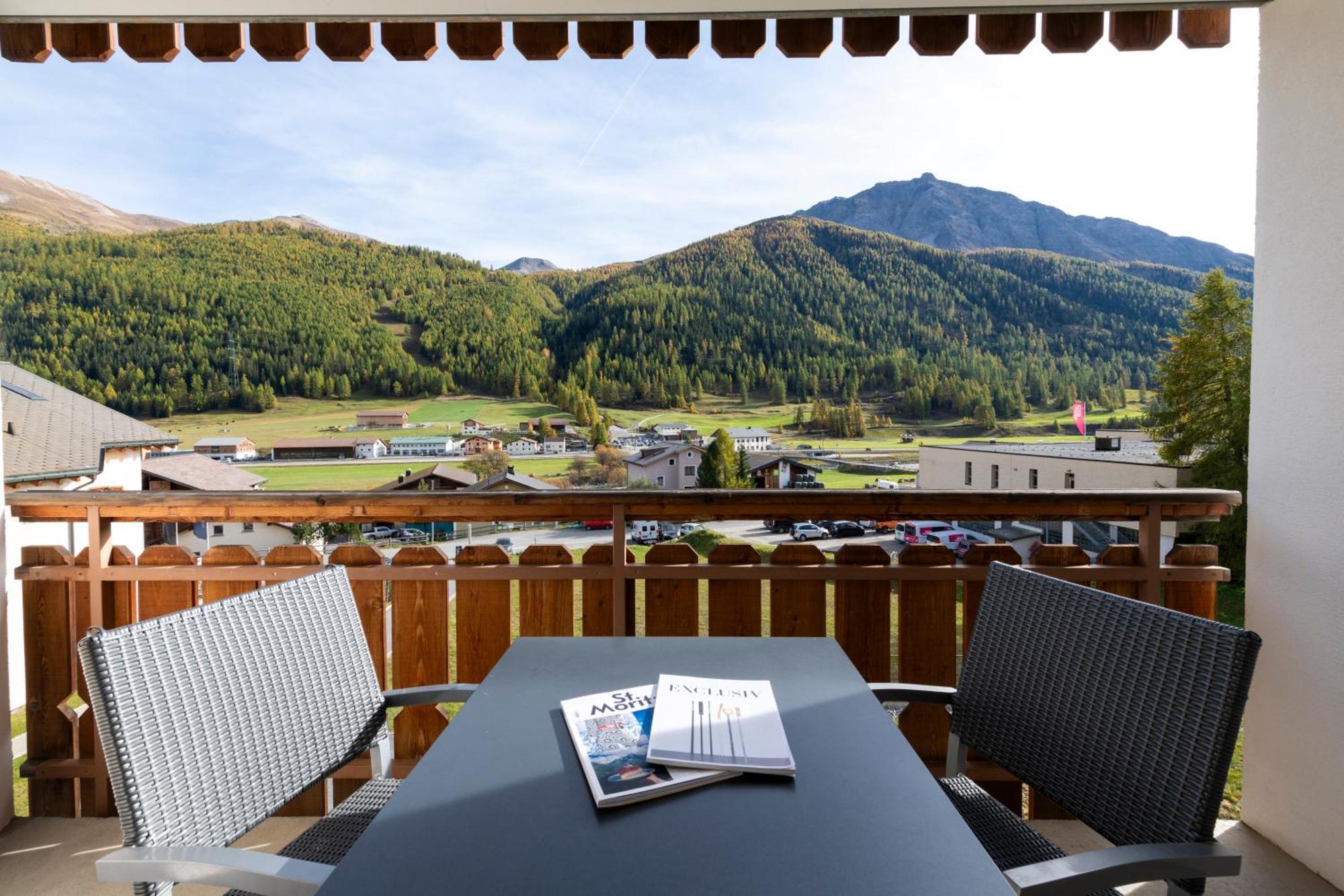 Ferienwohnungen Hotel Allegra ツオウ エクステリア 写真
